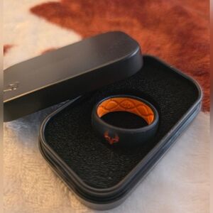 Groove Life Men's Silicone Ring